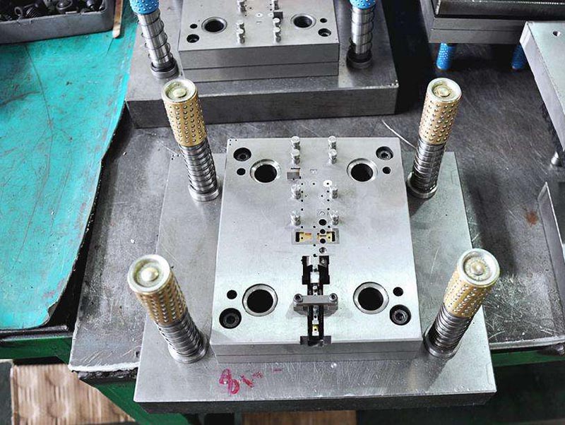 固始模具制造-01